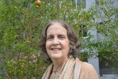 Cover image for Edith Scott Saavedra '80