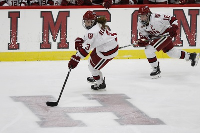 Cover image for Women's Ice Hockey Shuts Out Union, 4-0