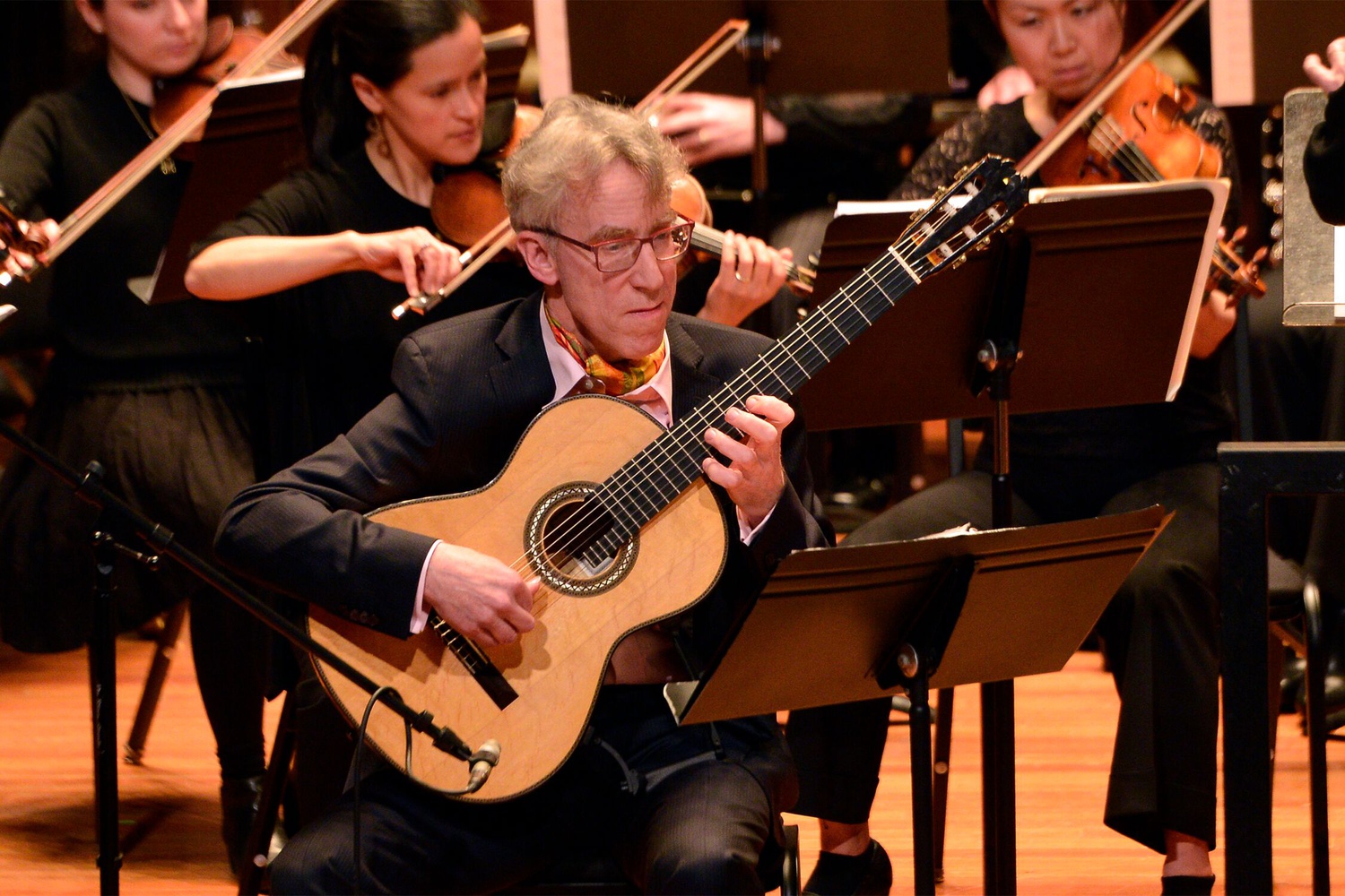 Eliot Fisk performed John Corigliano’s “Troubadours” with the Boston Modern Orchestra Project.