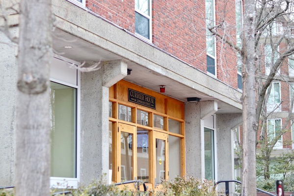 Cover image for Currier House