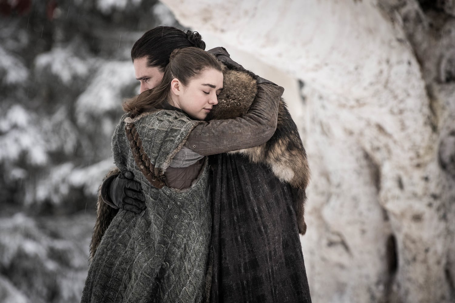 Maisie Williams and Kit Harington in the debut of Season 8.