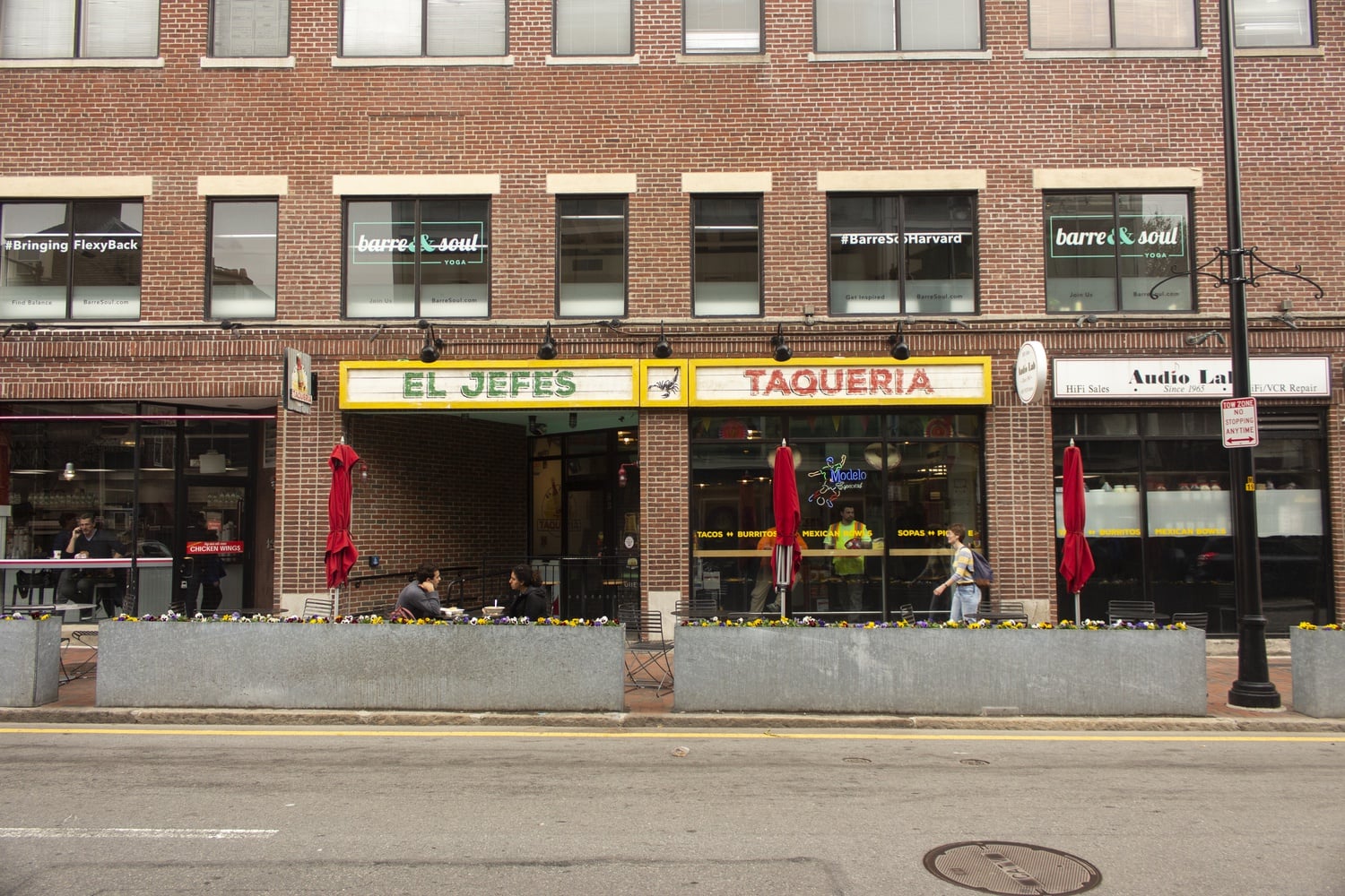 El Jefe's Taqueria is located at 83 Mt Auburn Street.