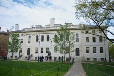 Cover image for Cabot, Kirkland House Faculty Deans to Step Down