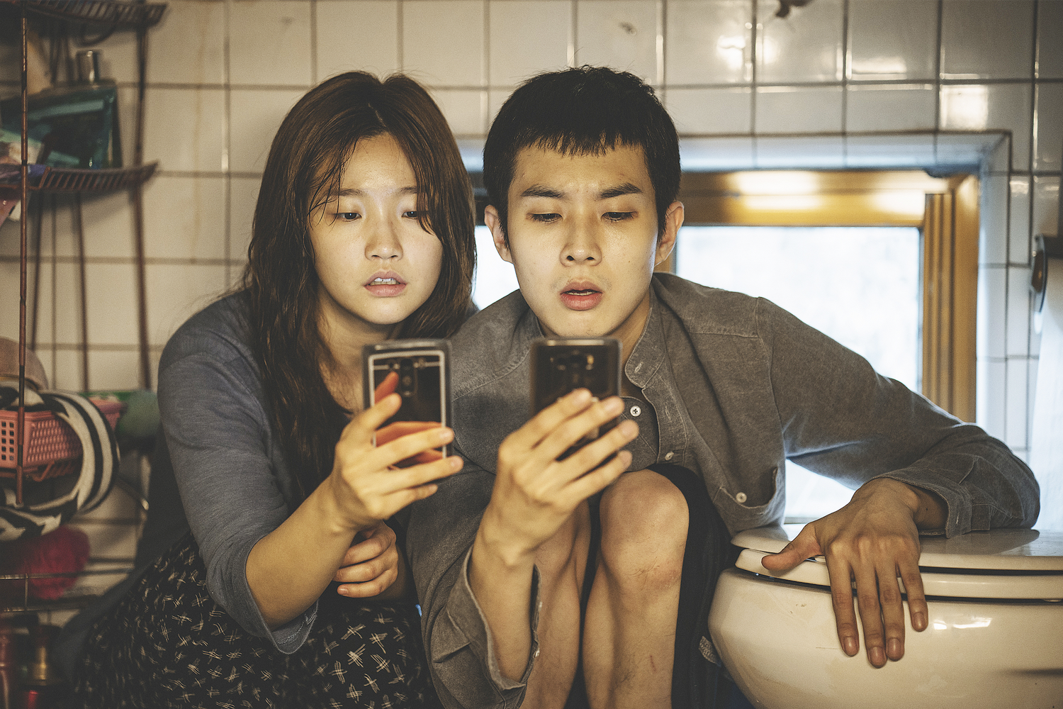 Park So-dam and Choi Woo-shik star in “Gisaengchung” (“Parasite”).