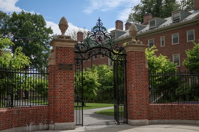Cover image for ‘Not What I Expected from Harvard’: Summer Research Interns Say Record Heat and Poor Communication Tarnished Experience