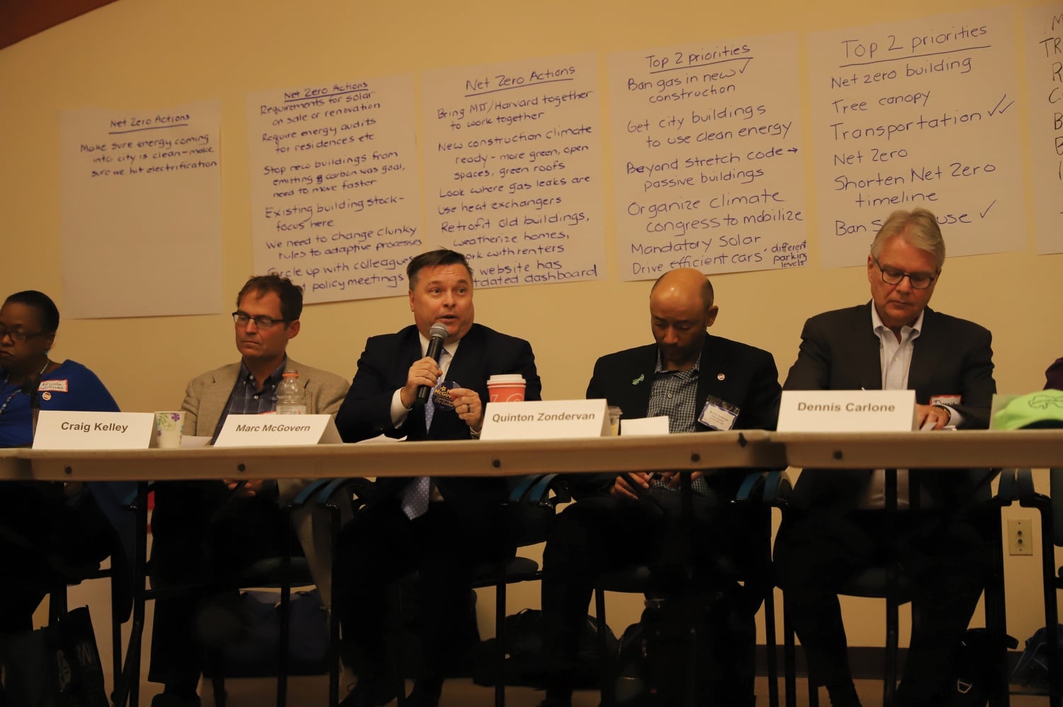 Cambridge city council candidates discuss their plans to address climate change locally. Voters gathered to learn more about the candidates' strategies to respond to this issue.