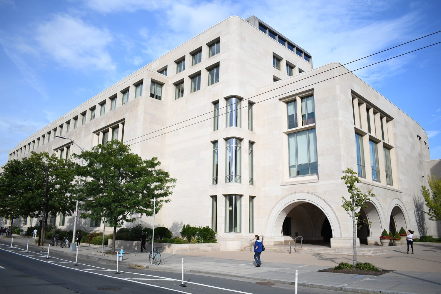 Harvard Law School Student Government is the body which advocates on behalf of HLS students for improvements and policy changes.