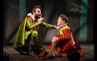Cover image for Titular characters Rosencrantz and Guildenstern