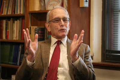 Cover image for The Black Sheep of Harvard Economics