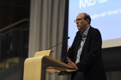 Cover image for Nobel Laureate Michael Kremer Discusses Award-Winning Work with Harvard Students