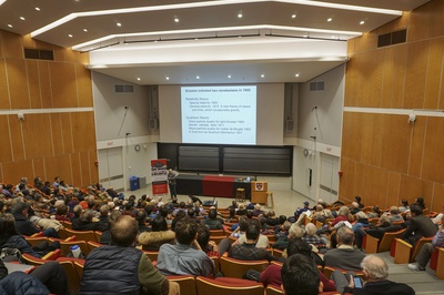 Cover image for ‘It’s Beautiful. It’s Wrong’: Physicist Lee Smolin Discusses ‘Einstein’s Unfinished Revolution’ in Talk