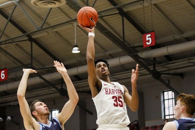 Cover image for Men’s Basketball Edges Past Siena to Remain Perfect at Home