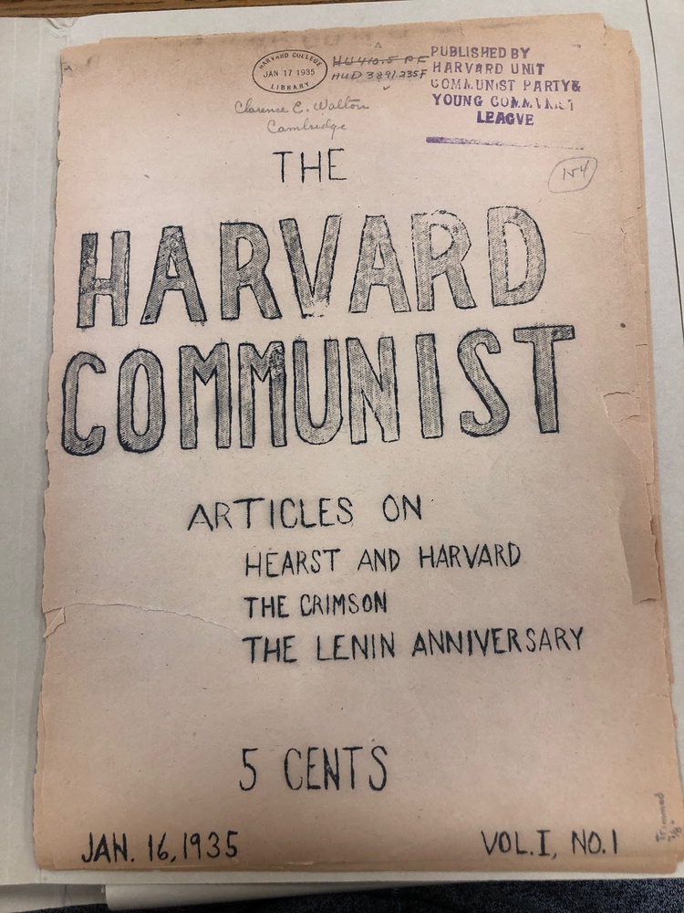 An old cover of The Harvard Communist. HUD 3891.235. Harvard University Archives.