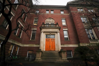 Cover image for Harvard Programs Postpone Operations in China Due to Coronavirus