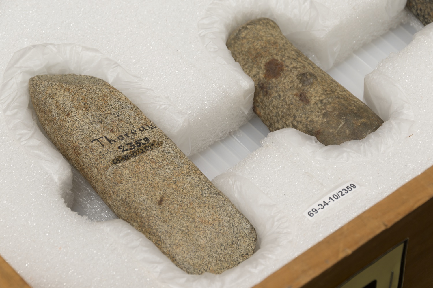 Stones collected by Henry David Thoreau housed at the Peabody museum. © President and Fellows of Harvard College, Peabody Museum of Archaeology and Ethnology, PM2016.0.33.30