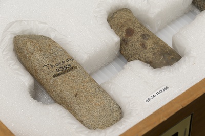 Cover image for Peabody rocks