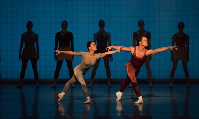 Cover image for rEVOLUTION photo