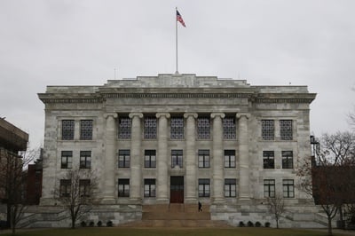 Cover image for Harvard Medical School Names Robert Satcher Jr. 2020 Class Day Speaker