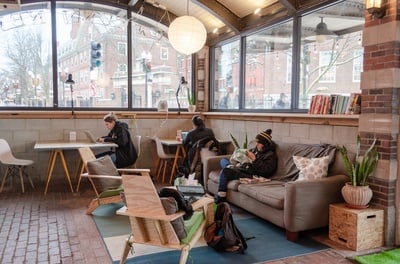 Cover image for A Waiting Space