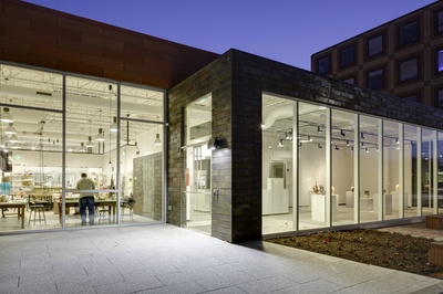 Cover image for Ceramics Program Reboots Courses through Virtual Instruction