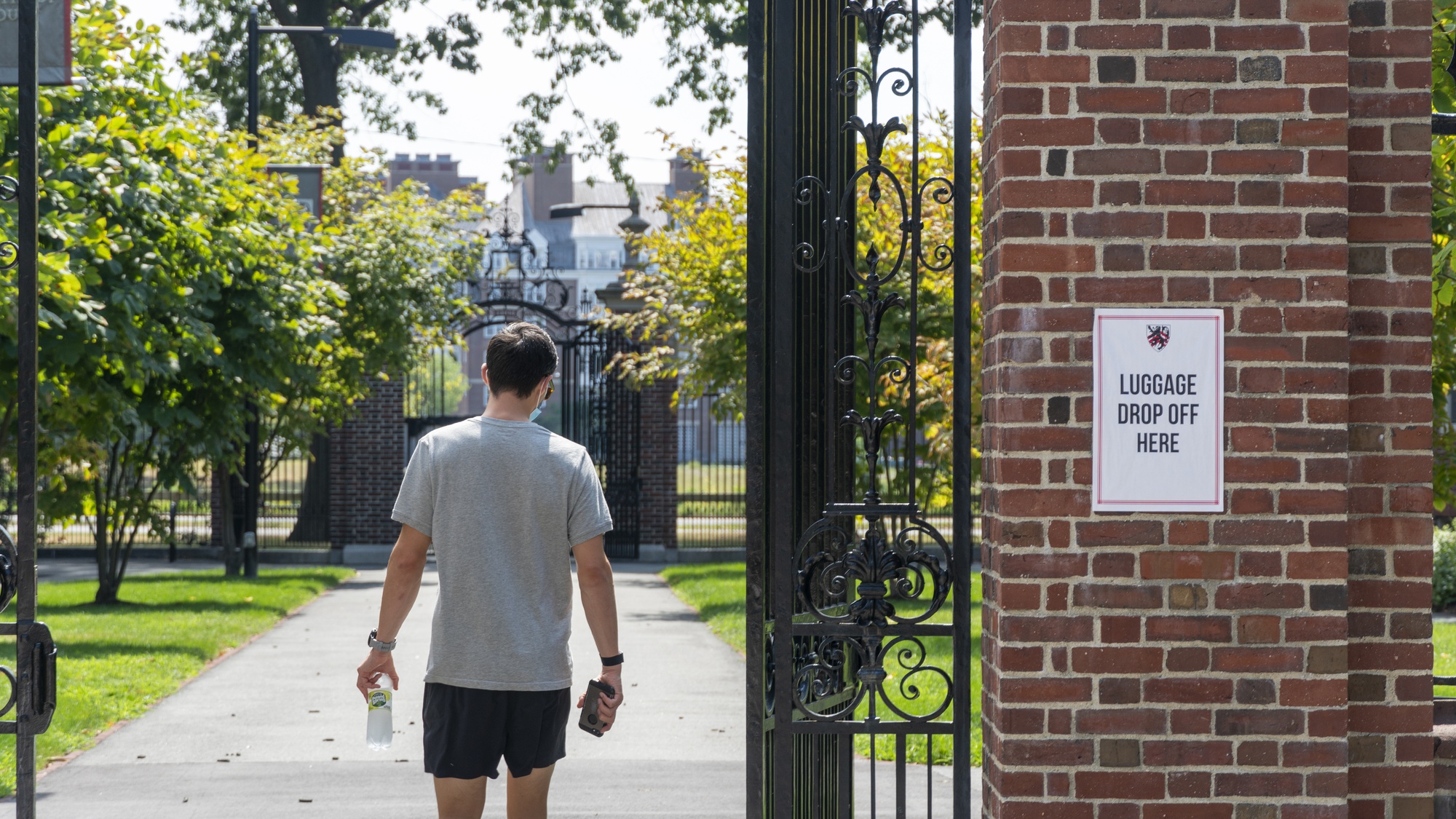 Harvard Will Expand Spring Housing to Fill 3,100 Beds, Favoring ...