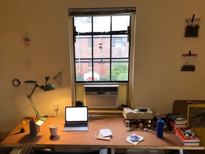 Cover image for Olivia Desk