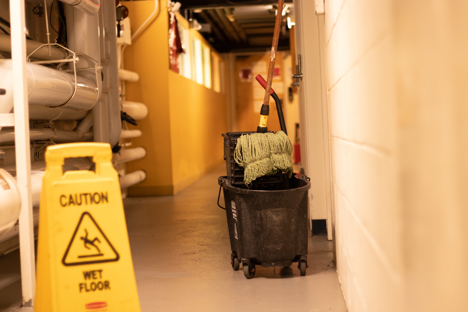 Harvard custodians ratified a new one-year contract Friday with 97 percent of voters approving of the agreement.