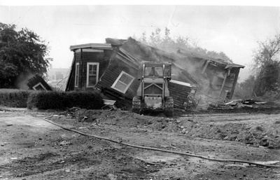 Cover image for Barry's Corner Demolition
