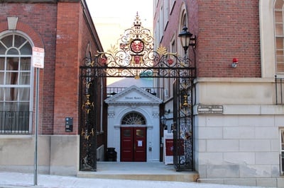 Cover image for Adams Dining Hall Remains Closed as Students Battle ‘Tenacious’ Fruit Flies