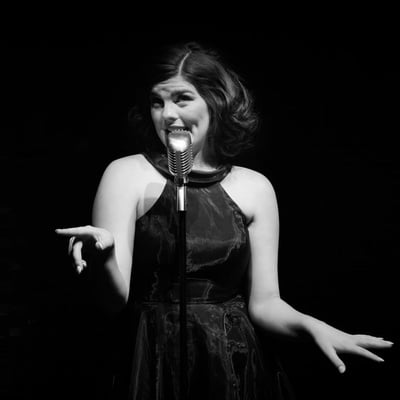 Cover image for Elle Shaheen ’21 on Family, the Arts, and Her Thesis