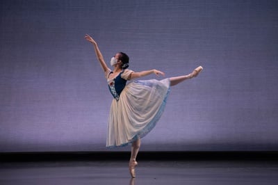 Cover image for Boston Ballet’s 'The Art of Classical Ballet' Review: Ballet from the Studio to Your Living Room