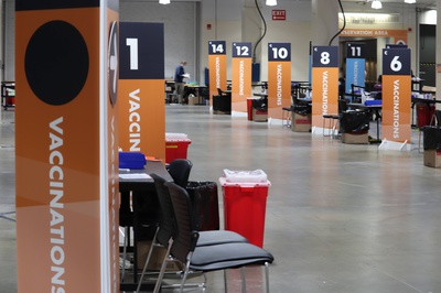 Cover image for Students Delay Getting Covid-19 Booster Shots, Citing Inconvenience and Finals