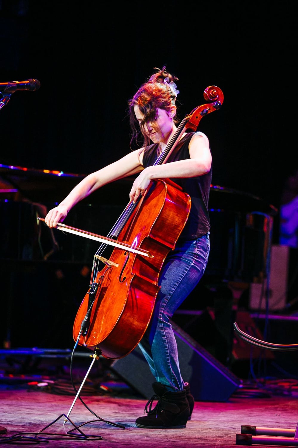 Leahy Ardon performs an original anti-war song at the Berklee Performance Center.