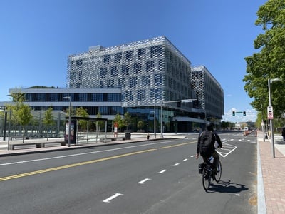 Cover image for Chan Zuckerberg Initiative Pledges $500 Million for AI Institute at Harvard