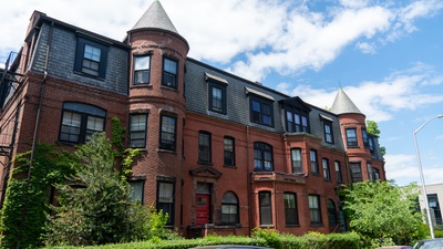 Cover image for Off-Campus Housing 2