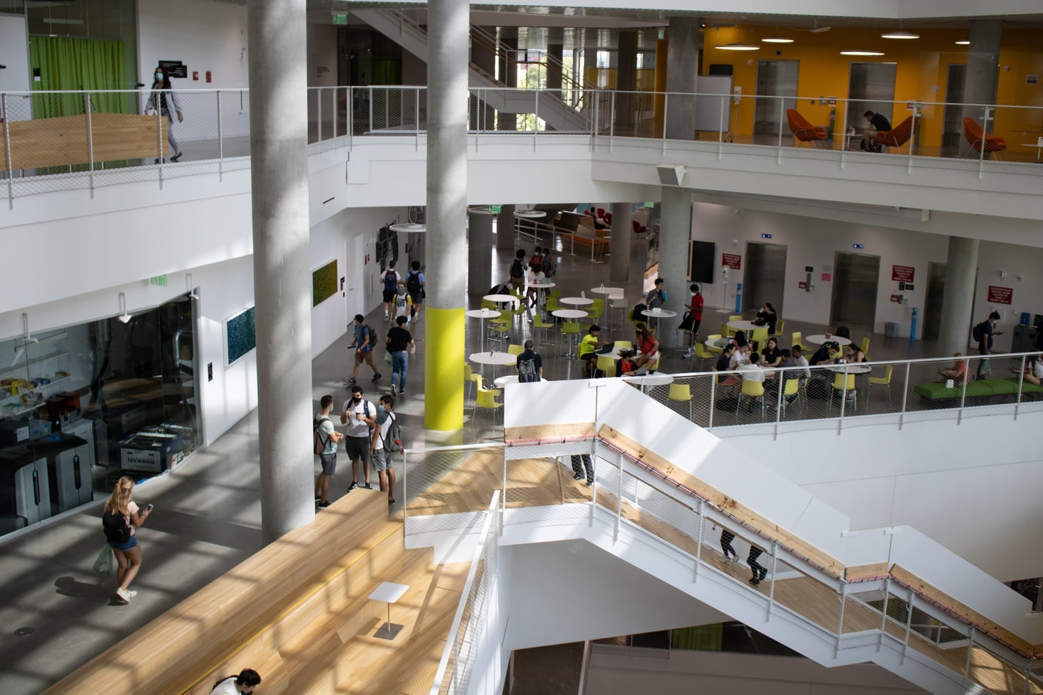 There is no full-service dining available under the undergradate meal plan at the new Science and Engineering Complex in Allston.