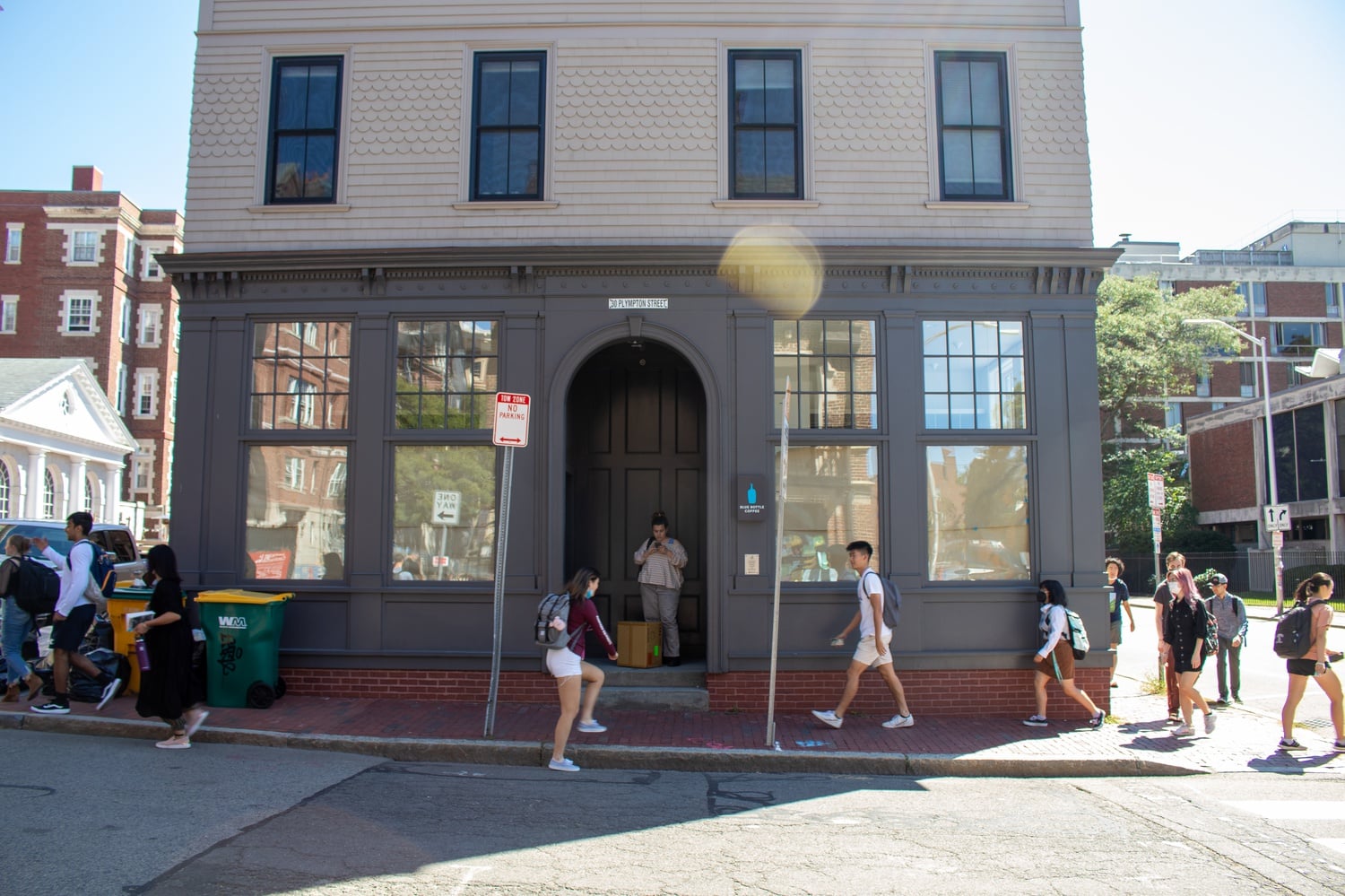 The Harvard Square location of Blue Bottle Coffee closed in May 2021.