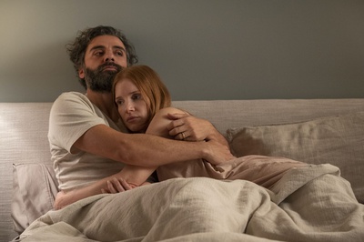 Cover image for The Anatomy of Thirst Tweets: Dissecting Oscar Isaac and Jessica Chastain's Steamy Kiss