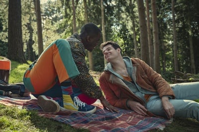 Cover image for sex-education-season-3-review-still