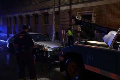 Cover image for Car Crashes into The Lampoon