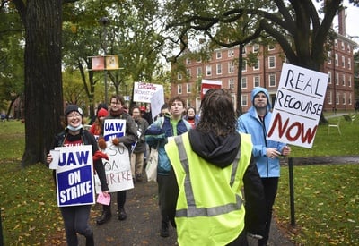 Cover image for Strike Day 1: Graduate Students Begin Picketing in Harvard Yard and Longwood