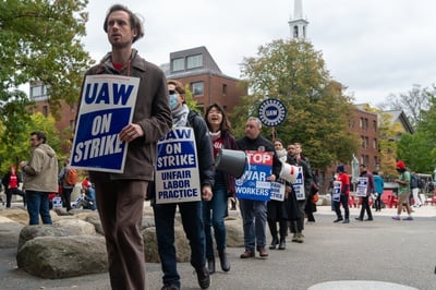Cover image for HGSU-UAW Strike 2021 15