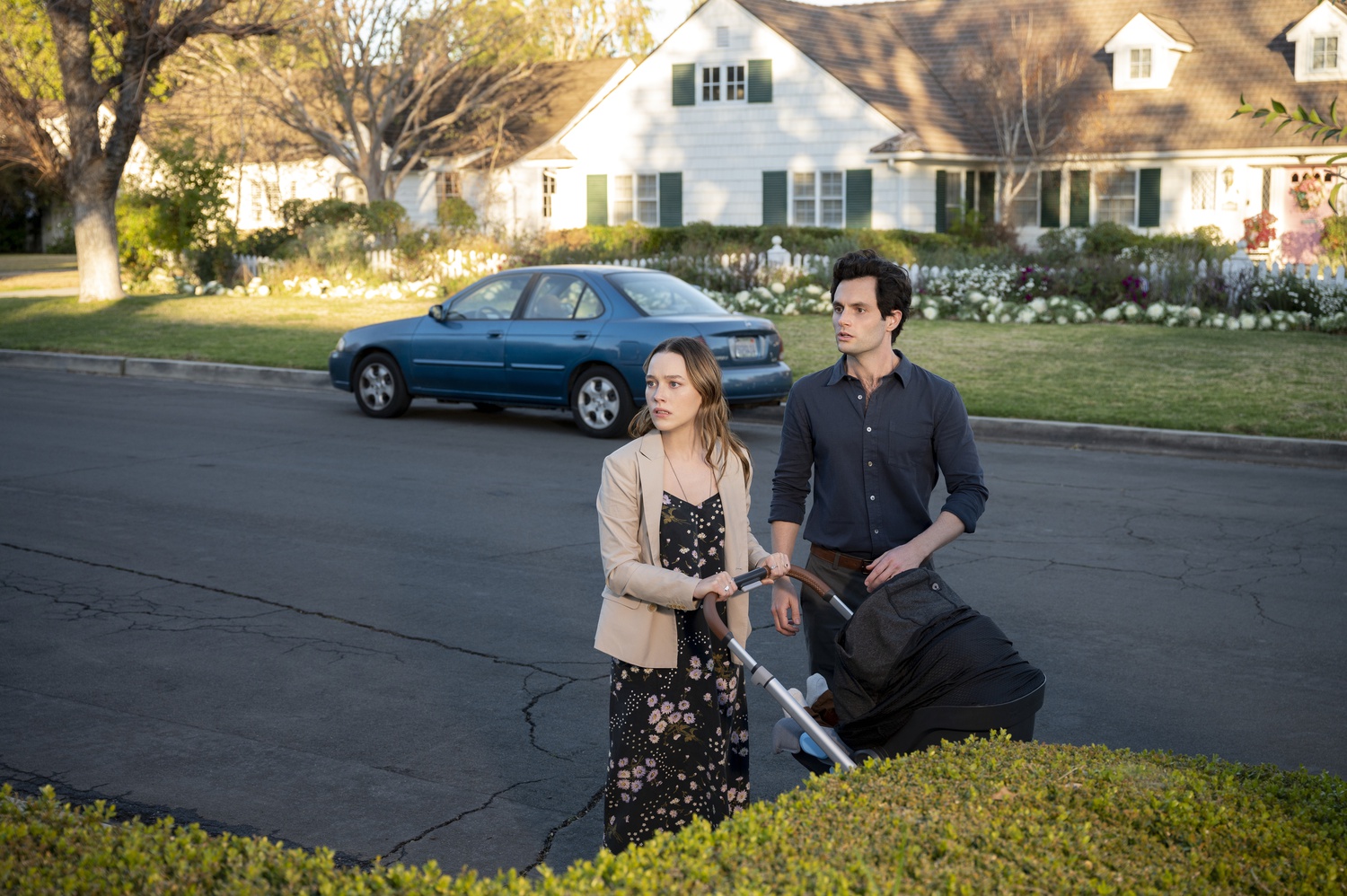 Victoria Pedretti and Penn Badgley in Netflix's "You"
