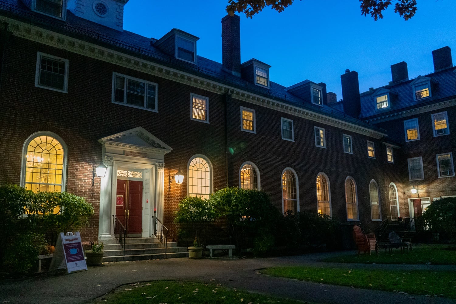 Kirkland House held an event Sunday night after one of its residents, Aknazar Kazhymurat '23, died while on leave in his home country of Kazakhstan.