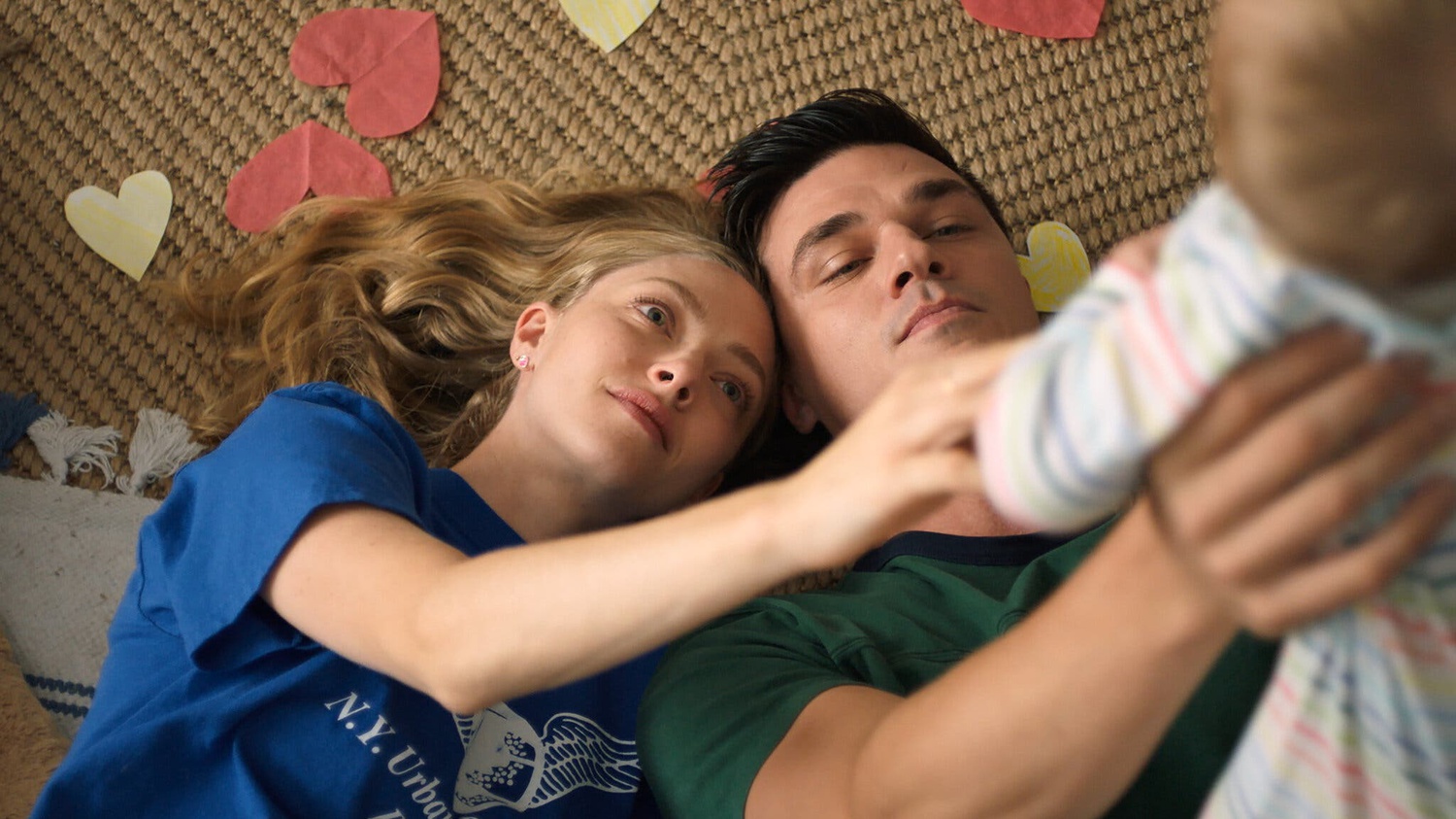 Amanda Seyfried and Finn Wittrock star in "A Mouthful of Air."