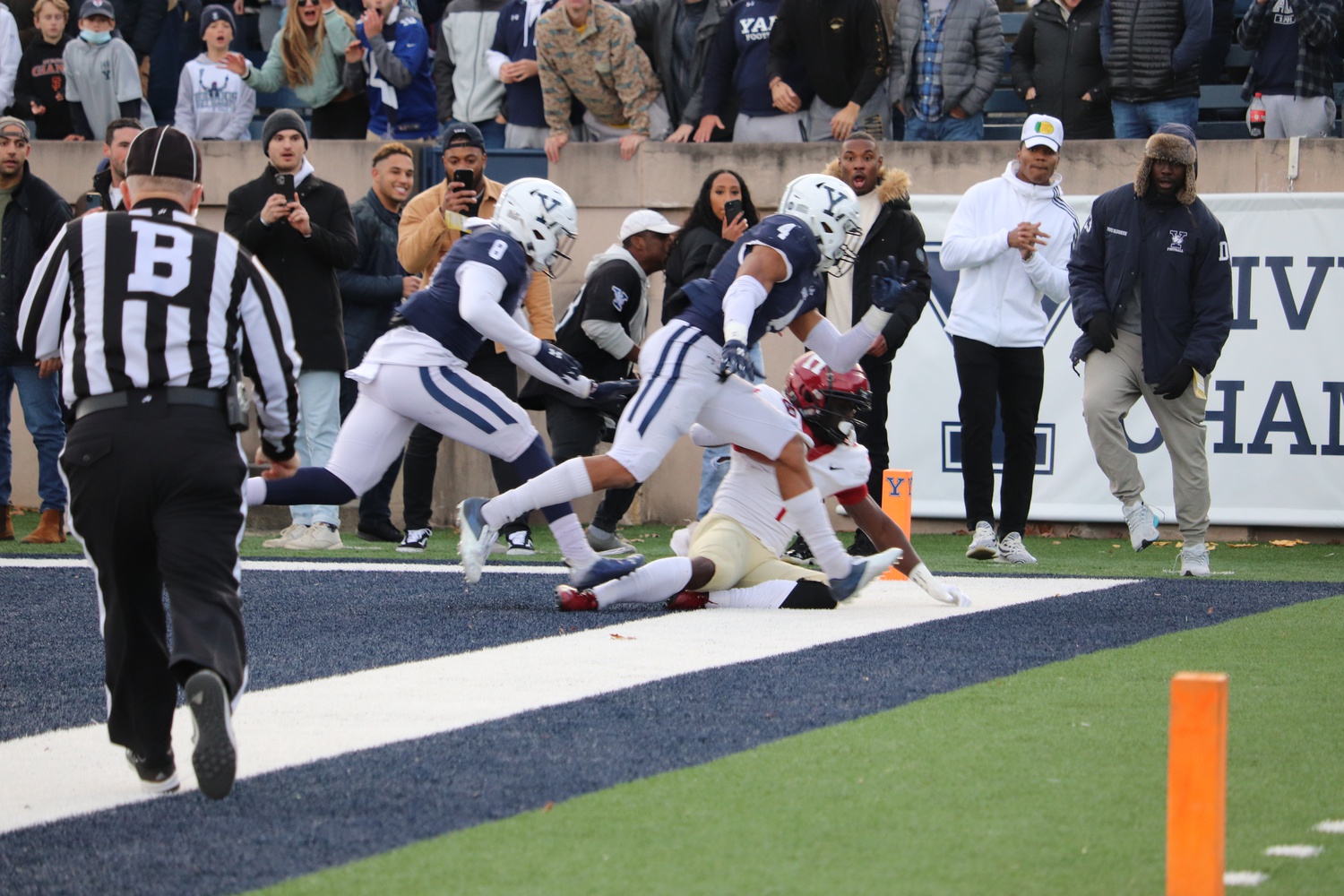 Junior receiver Kym Wimberly hauls in the game-winning touchdown catch and establishes possession in bounds.