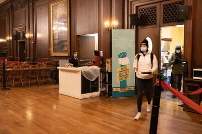 Cover image for Quad Students Struggle With Grab-and-Go Dining