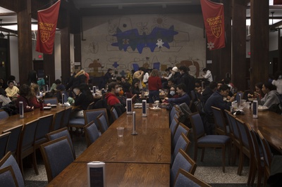 Cover image for Harvard Dining Halls Return to Full Capacity as Omicron Wanes