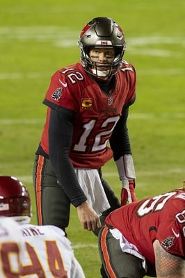 Cover image for What the Hell Happened: Tom Brady Retired, Unretired, And Retired Again