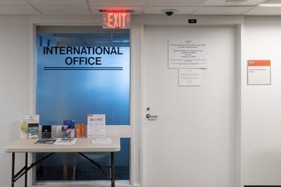 Cover image for Harvard International Office Advises Students to Be in U.S. by Sept. 15 Ahead of New Visa Rule